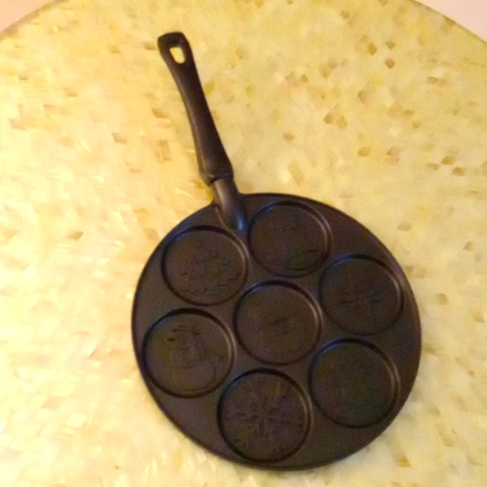 Nordic Ware Christmas Pancake Pan